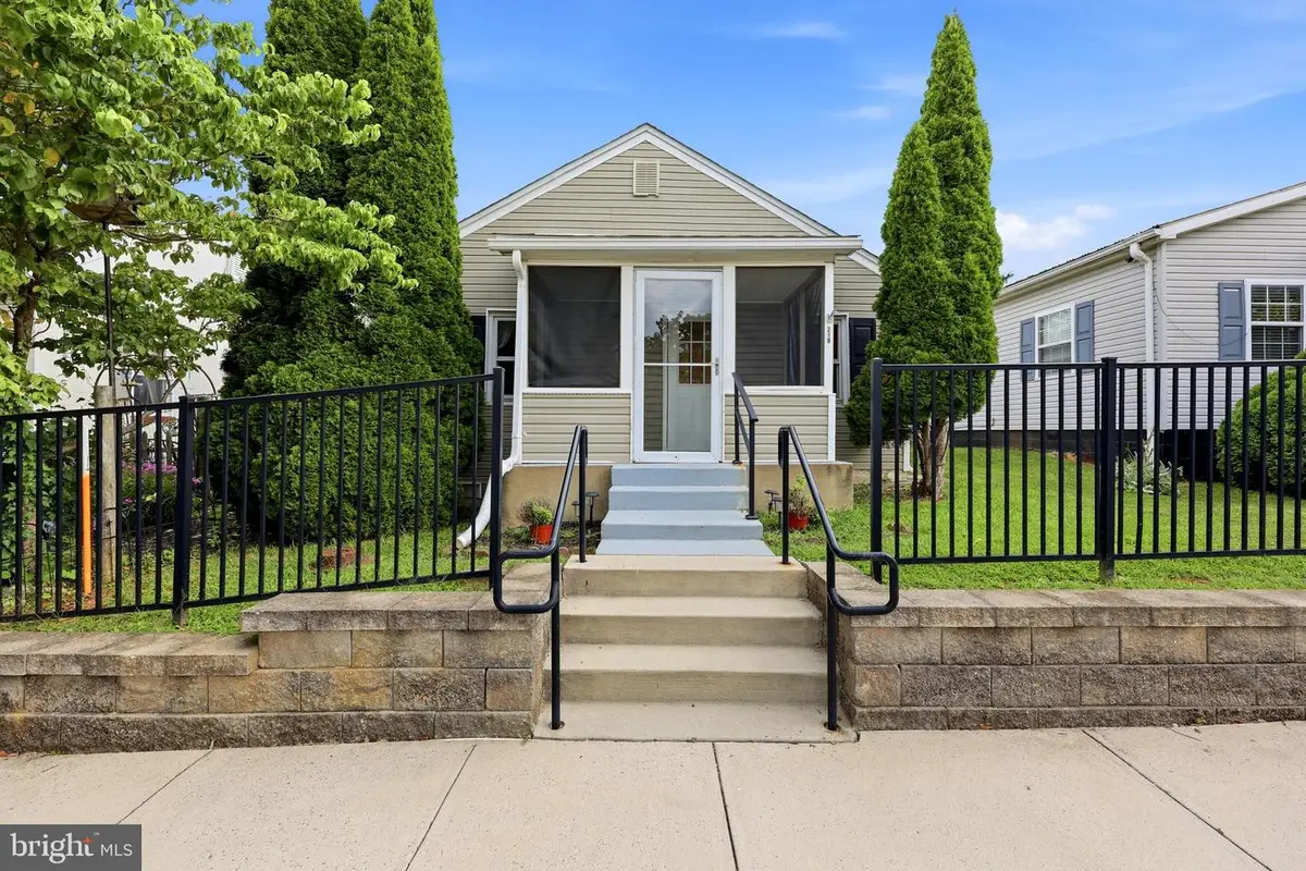218 N Fairfax Blvd, Ranson, WV 25438 - #1