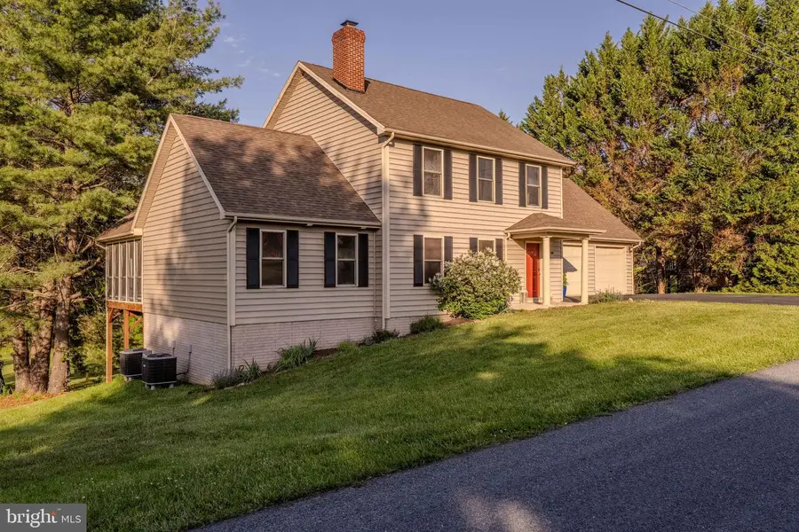 917 Avon Bend Rd, Charles Town, WV 25414 - #2