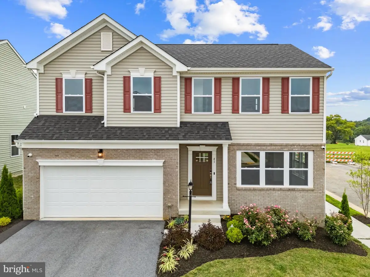 41 Peters Ave, Ranson, WV 25438 - #1
