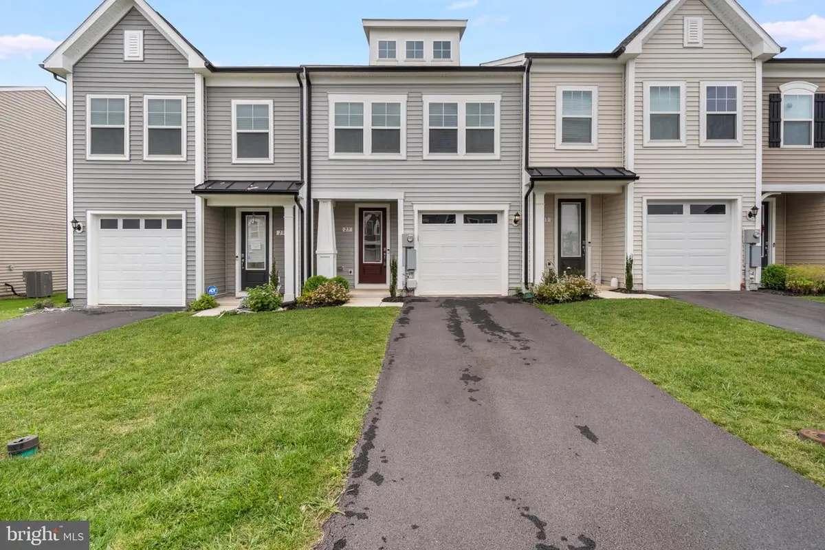 27 Towton Pl, Charles Town, WV 25414 - #1