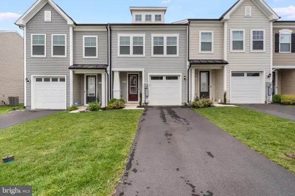 27 Towton Pl, CHARLES TOWN, WV 25414