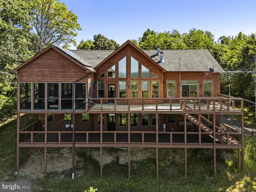 80 Mountainside Ct, Harpers Ferry, WV 25425 - #2