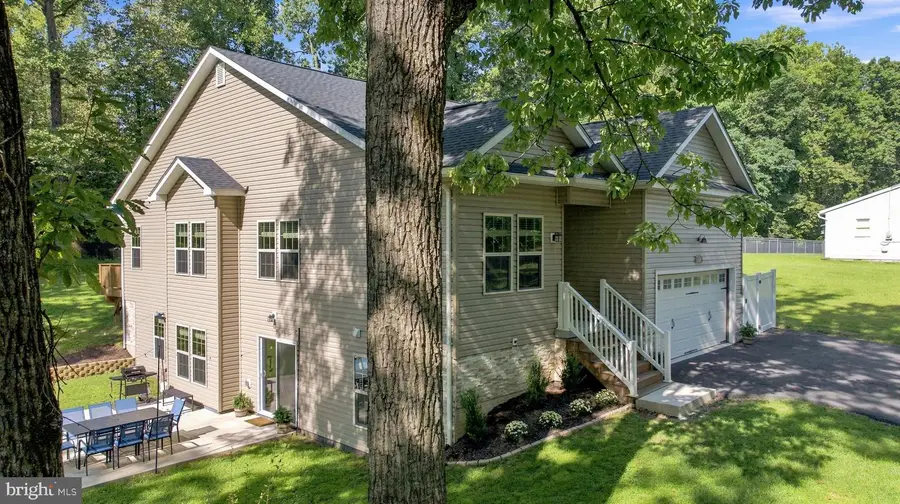 93 Old Sycamore Ln, Harpers Ferry, WV 25425 - #2