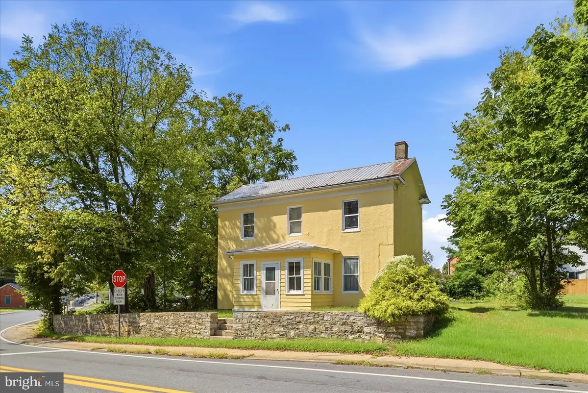 718 W Washington St, Charles Town, WV 25414 - #1
