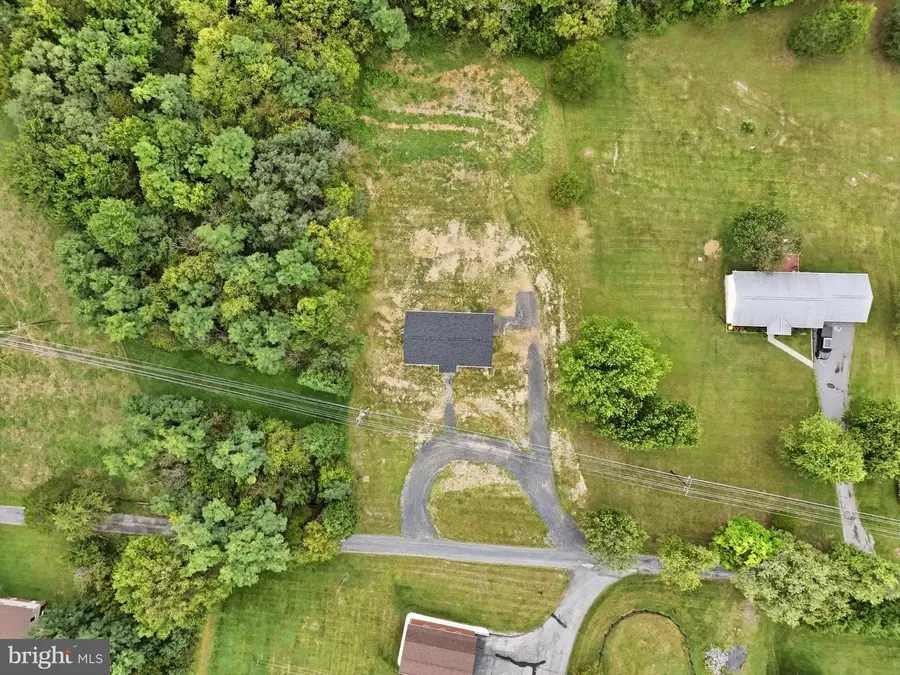 140 Old Madison Ln, Kearneysville, WV 25430 - #2