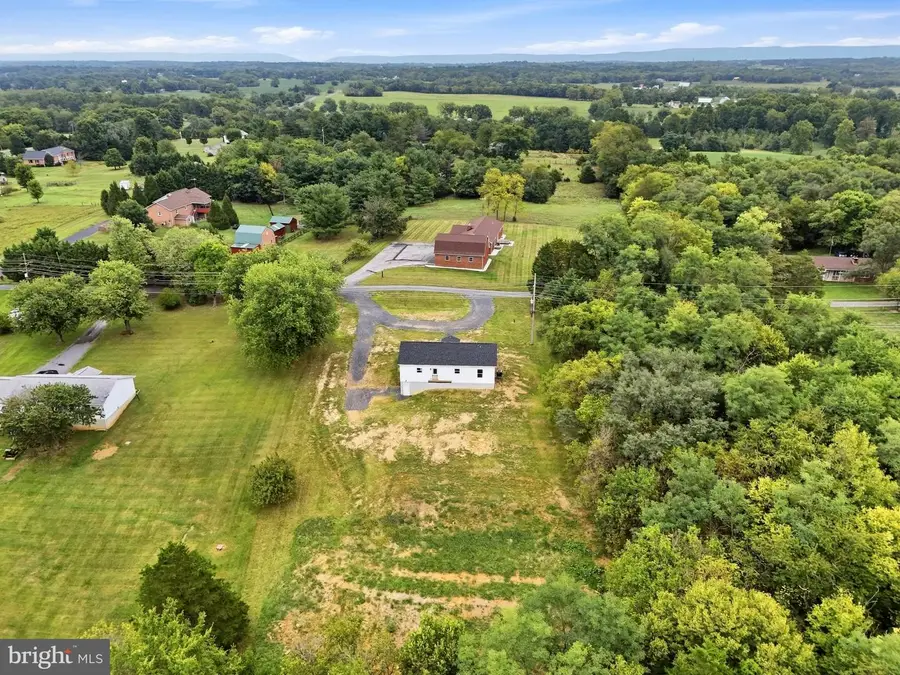 140 Old Madison Ln, Kearneysville, WV 25430 - #3