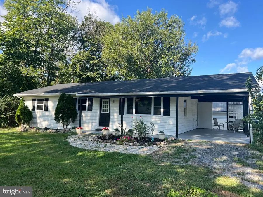 58 South St, Kearneysville, WV 25430 - #2
