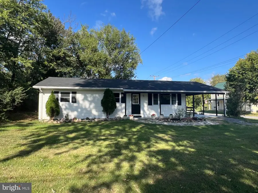 58 South St, Kearneysville, WV 25430 - #3
