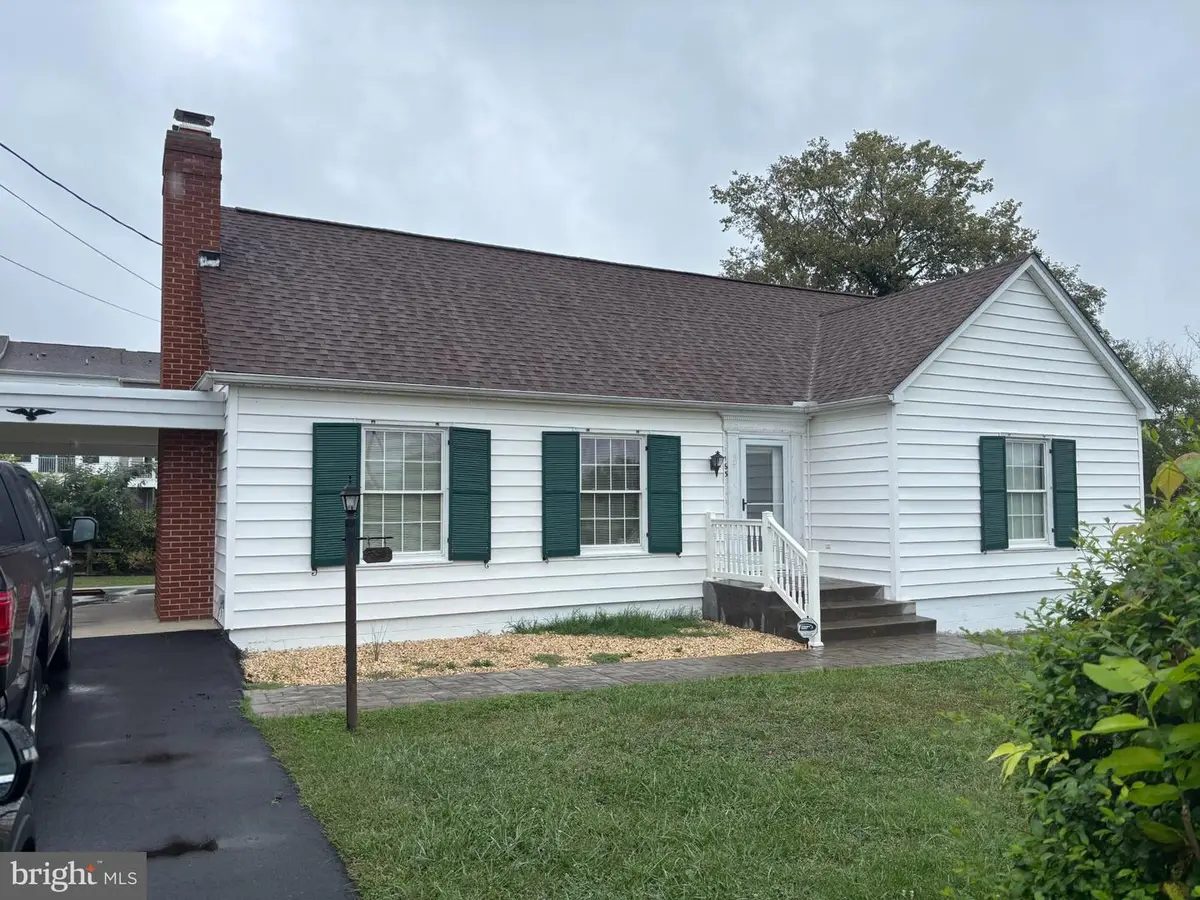 163 Hale Rd, Charles Town, WV 25414 - #1