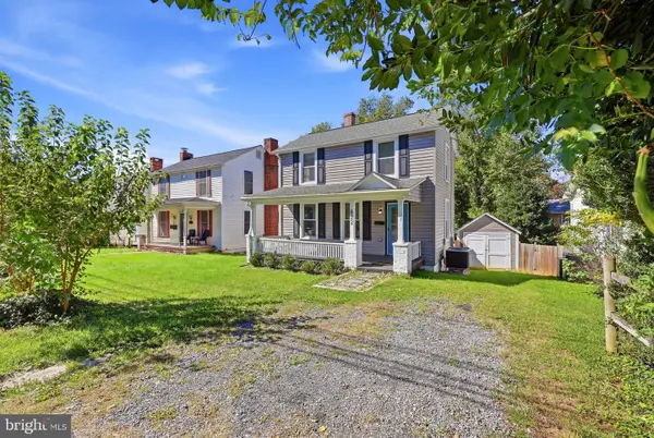 622 S George St, CHARLES TOWN, WV 25414
