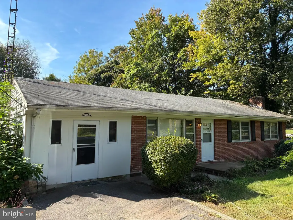 7464 Martinsburg Pike, Shepherdstown, WV 25443 - #1