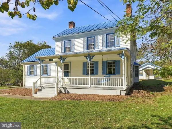 11447 Leetown Rd, KEARNEYSVILLE, WV 25430