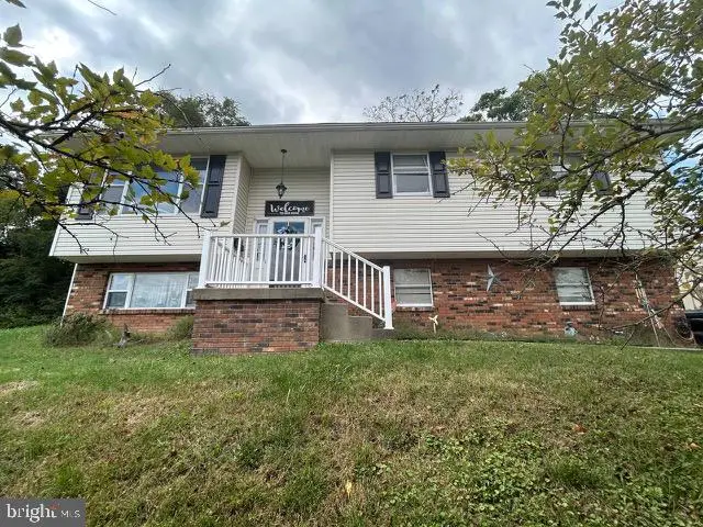 2312 S Walnut Dr, Saint Albans, WV 25177 - #2