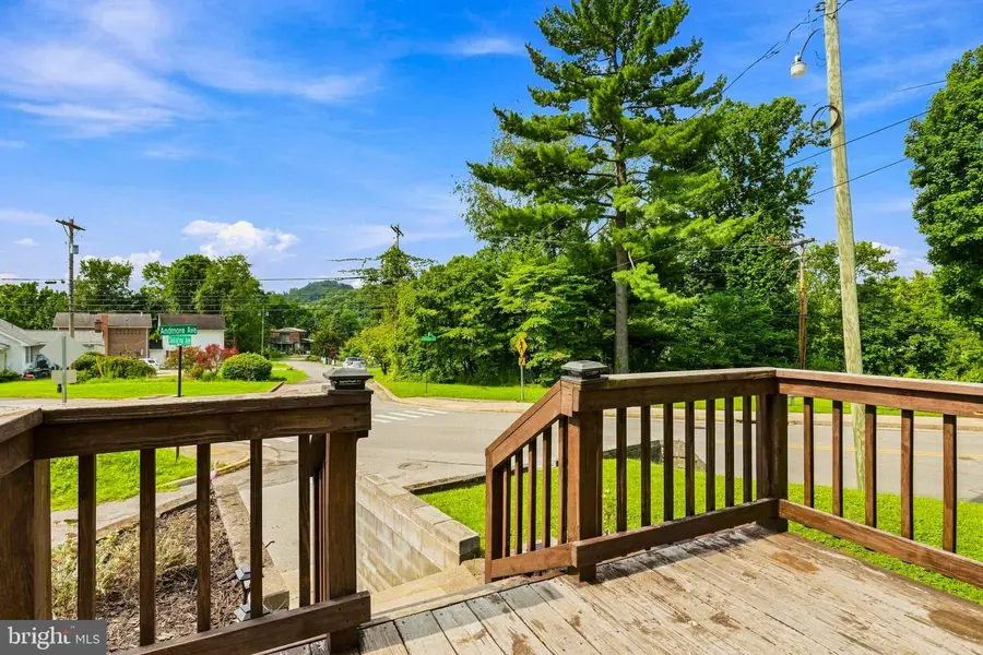 1405 Andmore St, Morgantown, WV 26505 - #2