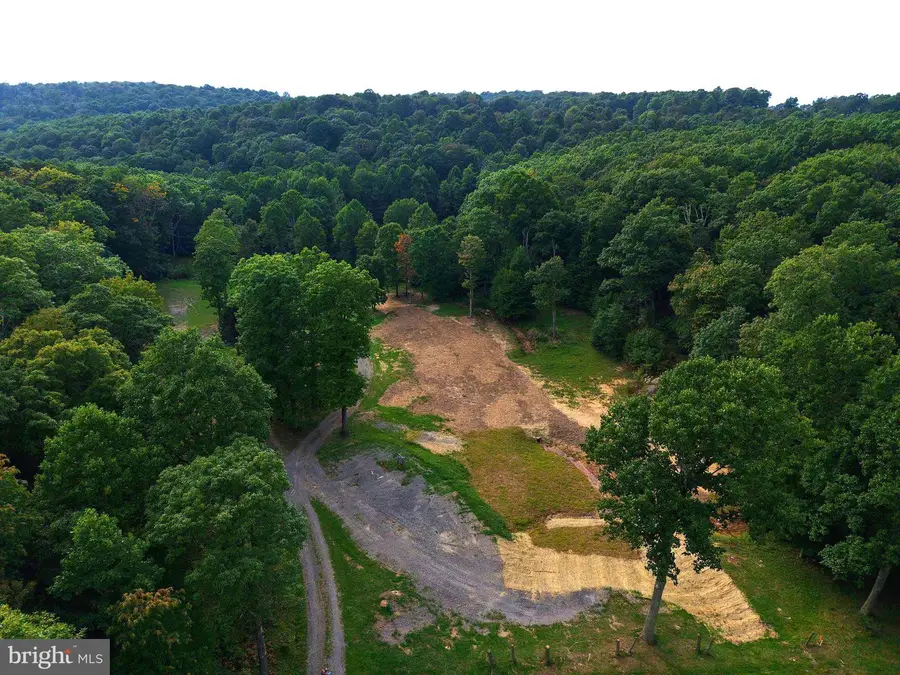 1702 Snake Hill Rd, Morgantown, WV 26508 - #2