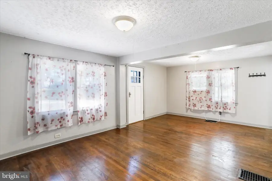 1906 Old Furnace Rd, Ridgeley, WV 26753 - Image #3