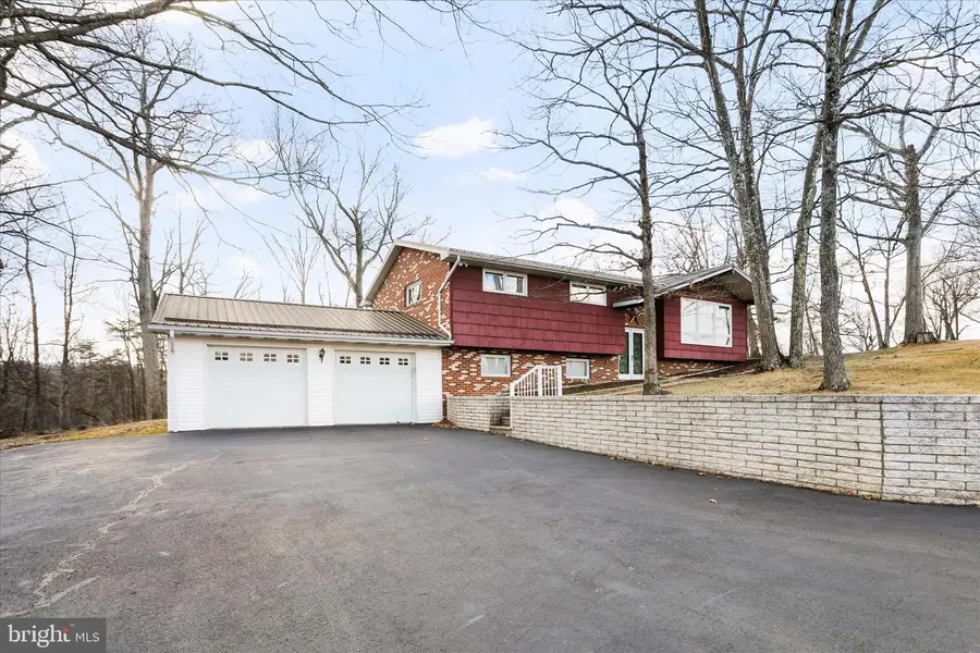 876 Sunrise Dr, Fort Ashby, WV 26719 - Image #2