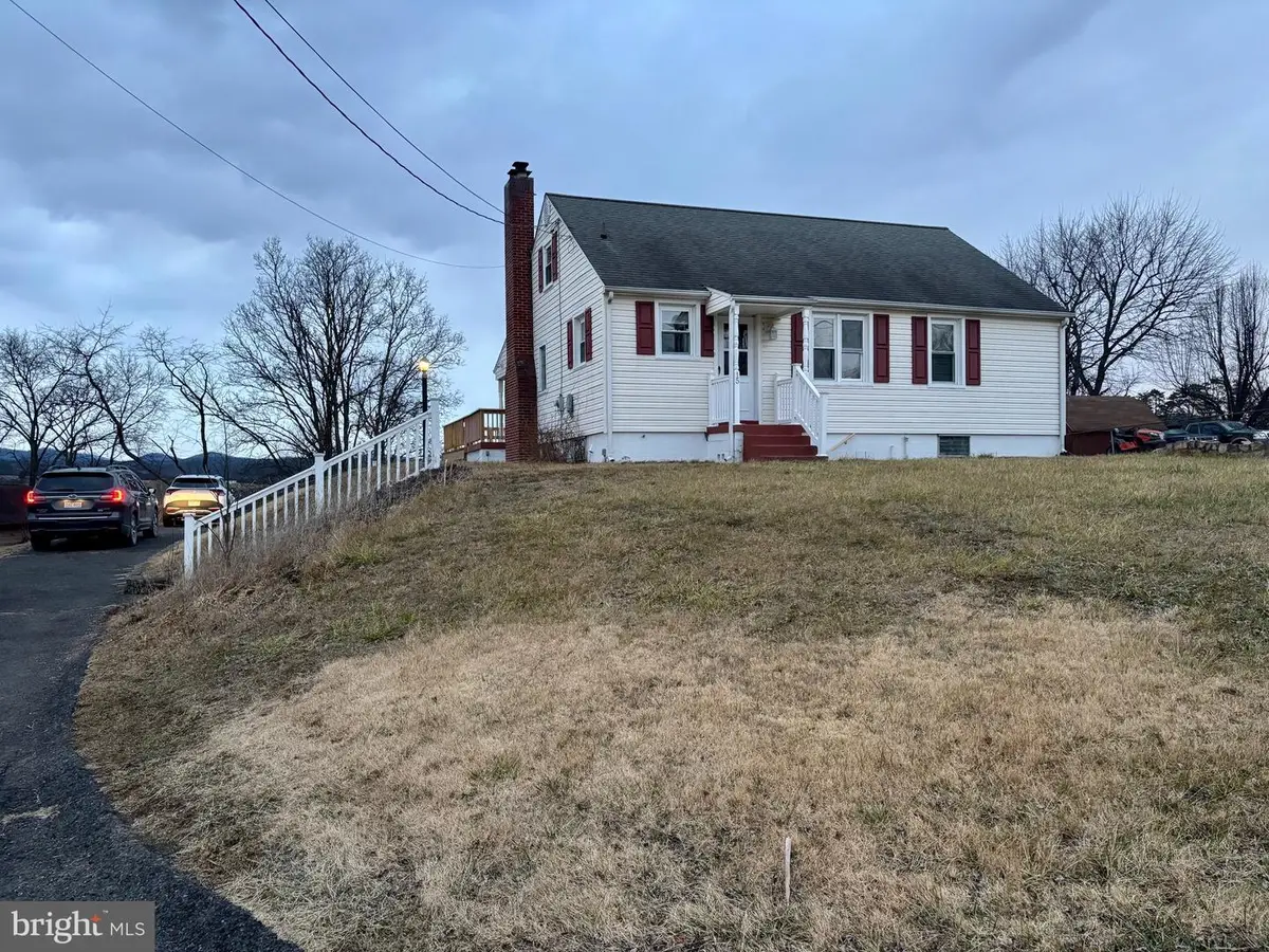 15 Dawn St, Fort Ashby, WV 26719 - #1