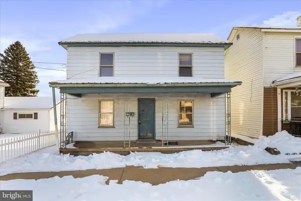 47 D St, KEYSER, WV 26726