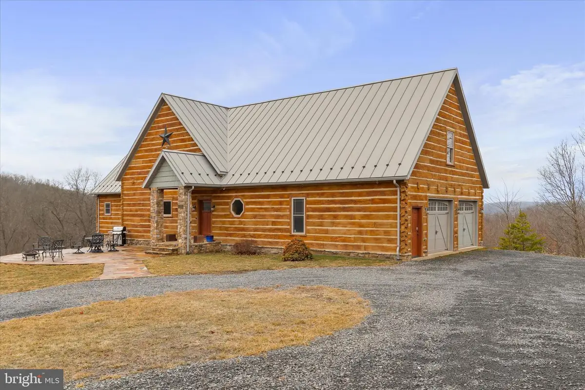 879 Olde Oak View Dr, Springfield, WV 26763 - #1