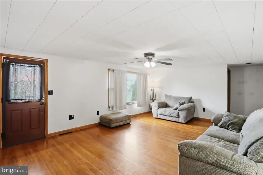 1025 Carolina Ave, Keyser, WV 26726 - #3
