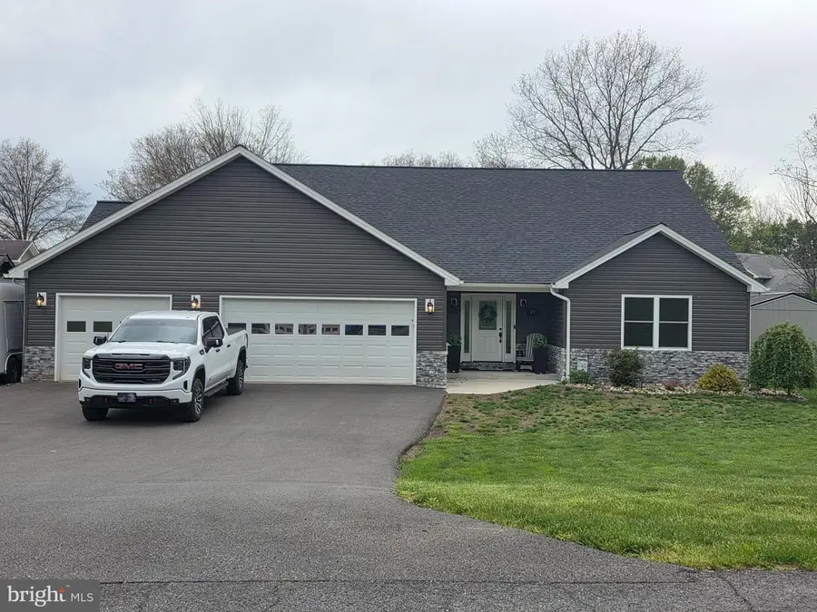 41 Leota St, Fort Ashby, WV 26719 - #2