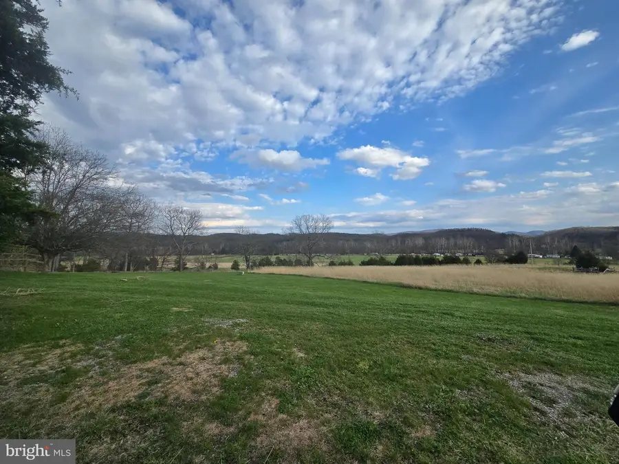 698 Webbs Farm Ln, Burlington, WV 26710 - #2