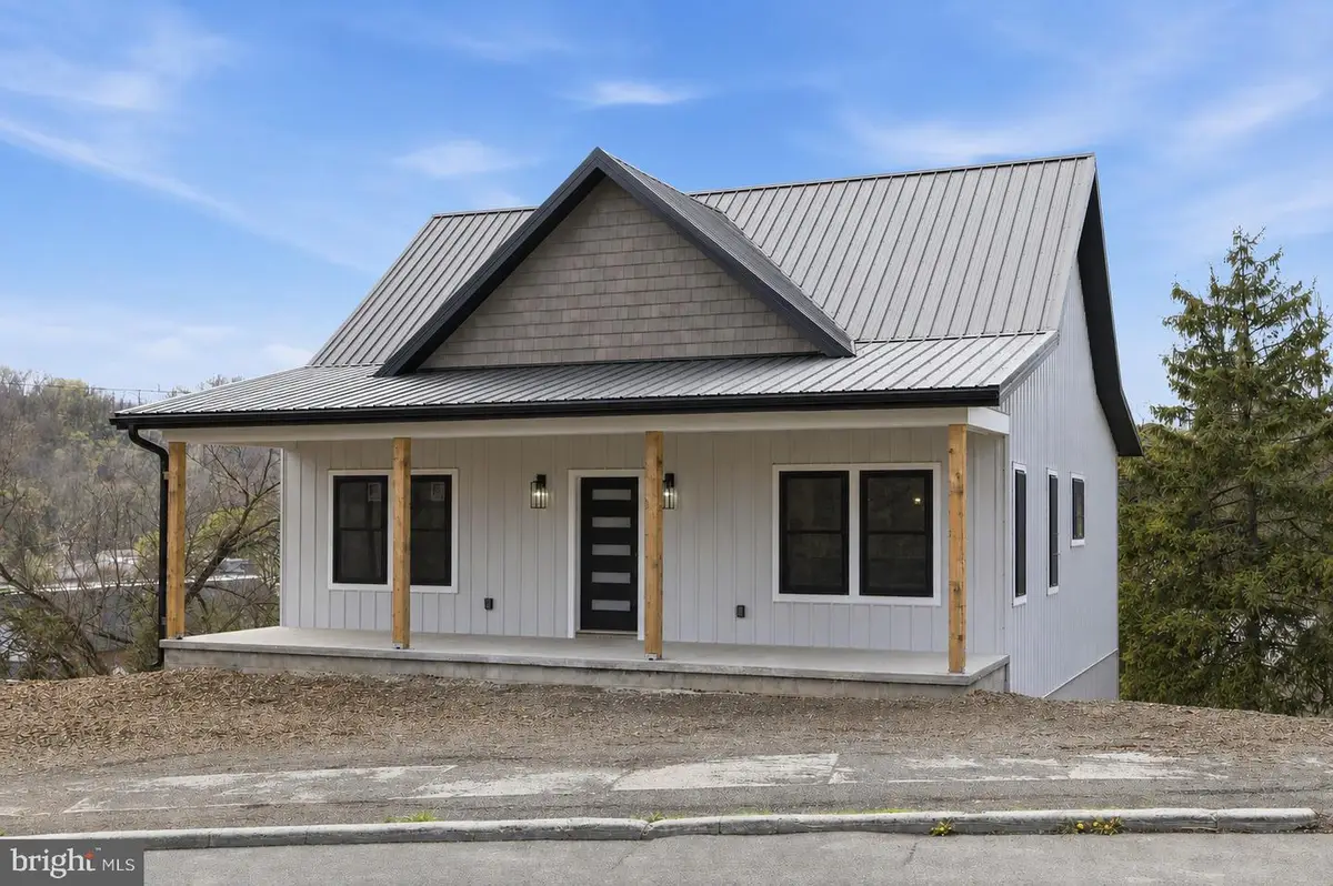 51 State St, Keyser, WV 26726 - #1