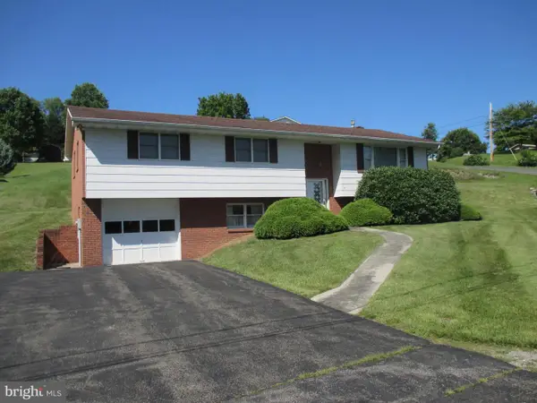 14 Leon Dr, FORT ASHBY, WV 26719