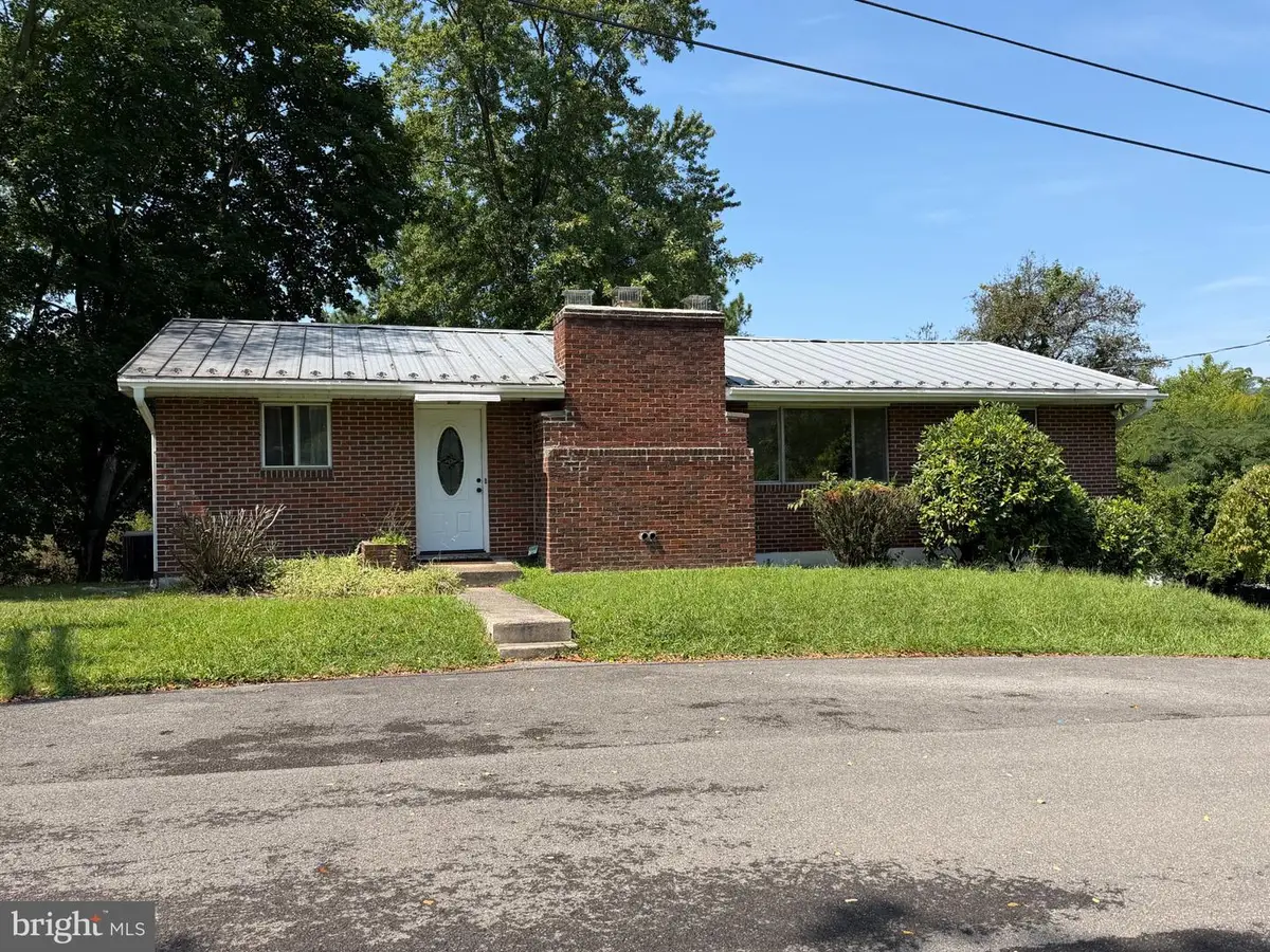 146 S Pennsylvania St, Ridgeley, WV 26753 - #1