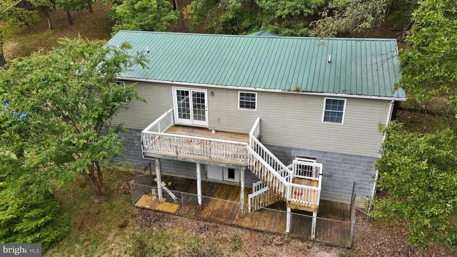 523 Pinepointe Dr, Keyser, WV 26726 - #3