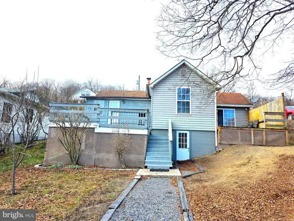 91 Champion St, WILEY FORD, WV 26767