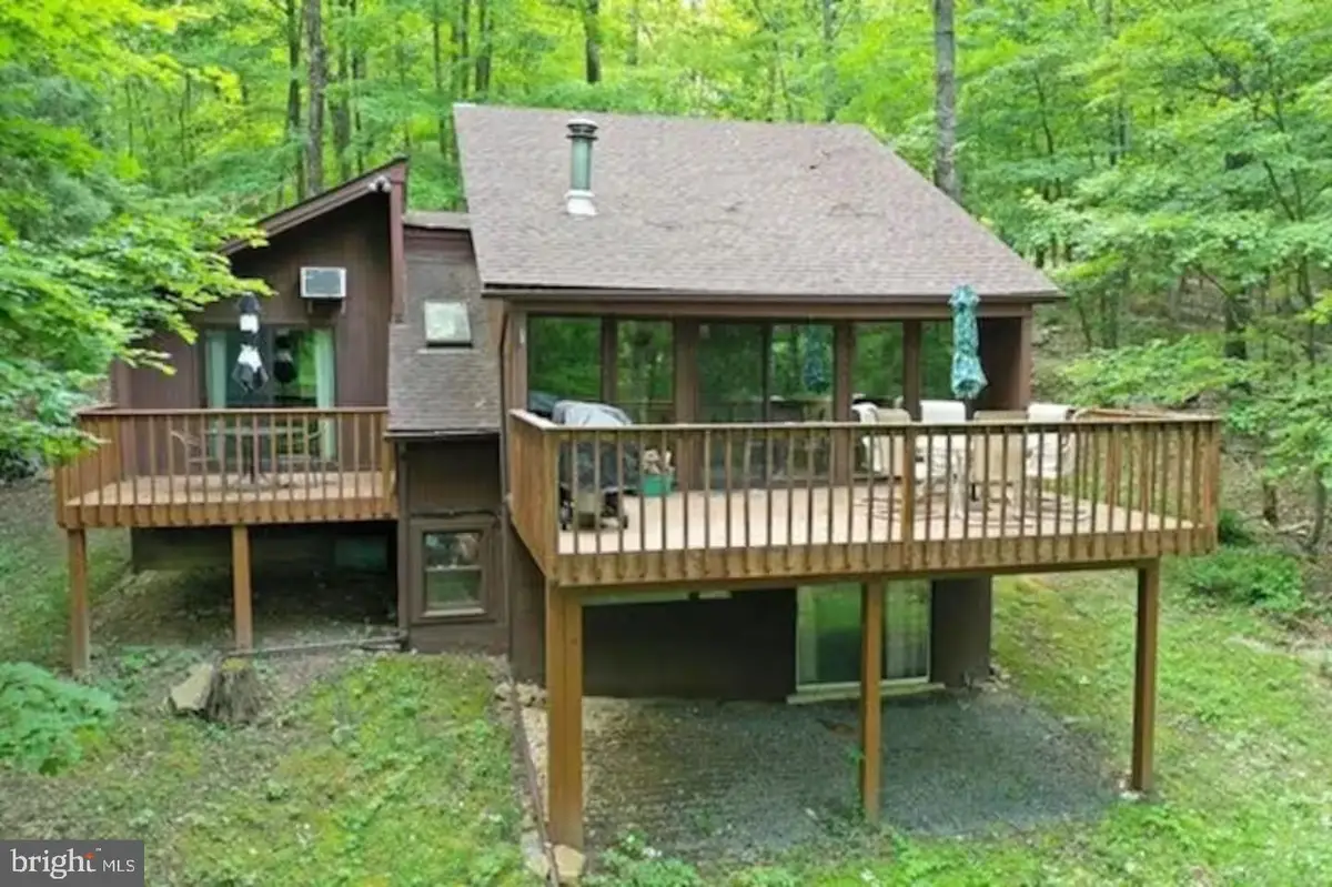 170 Whipporwill Way, Berkeley Springs, WV 25411 - Image #1