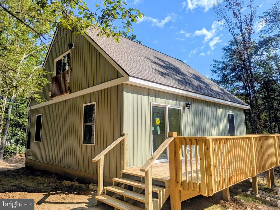 151 Pleasant Dale Lane, Great Cacapon, WV 25422 - Image #2