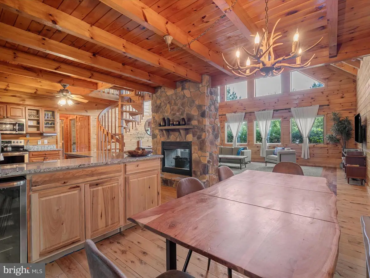 42 Marjorie Ct, Berkeley Springs, WV 25411 - Image #1