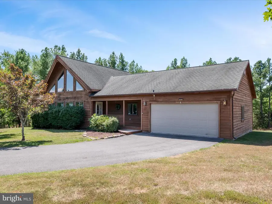 42 Marjorie Ct, Berkeley Springs, WV 25411 - Image #3