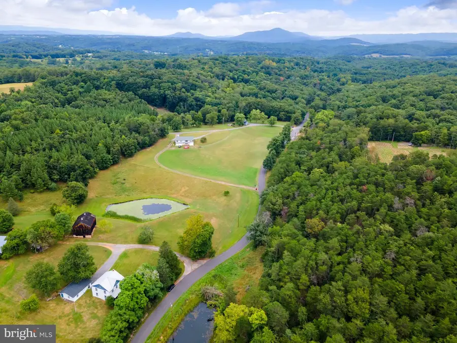 2485 Potomac Rd, Berkeley Springs, WV 25411 - Image #3