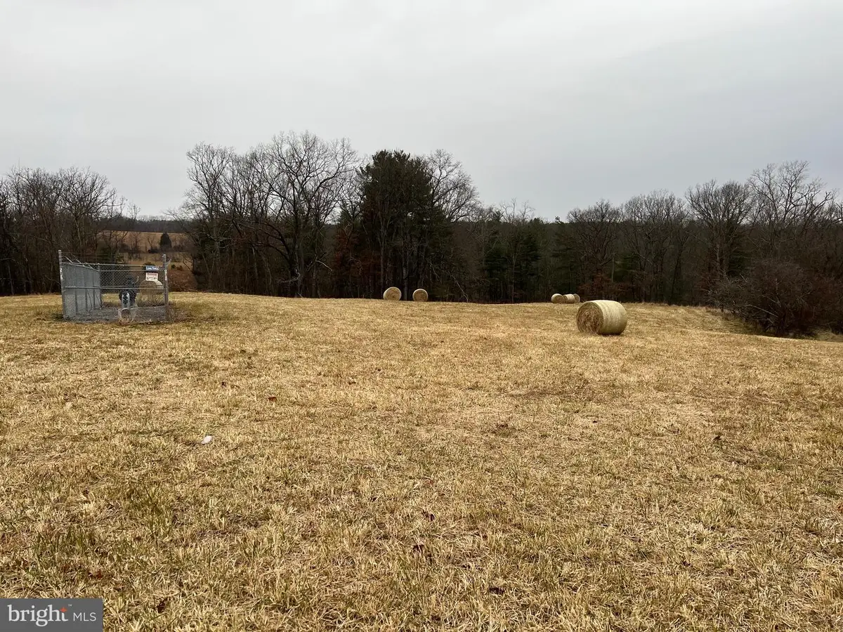 6499 Martinsburg Rd, Berkeley Springs, WV 25411 - Image #1