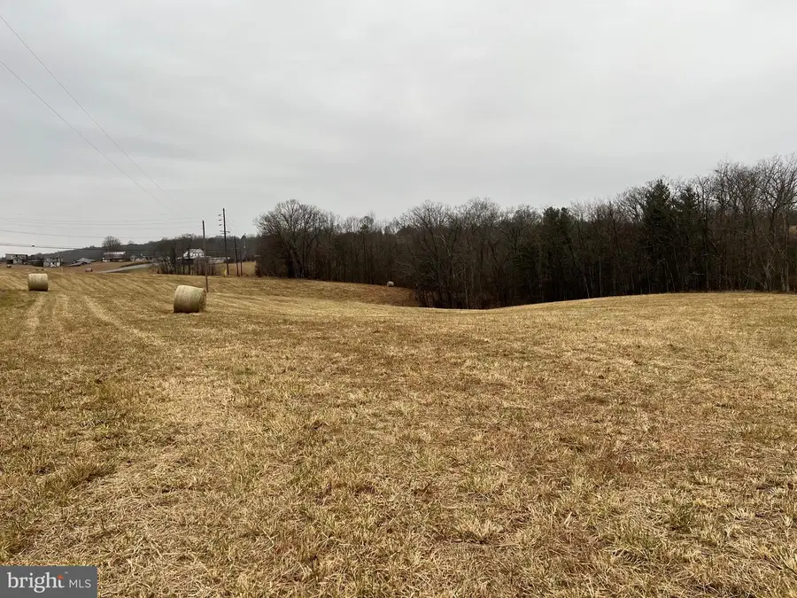 6499 Martinsburg Rd, Berkeley Springs, WV 25411 - Image #3