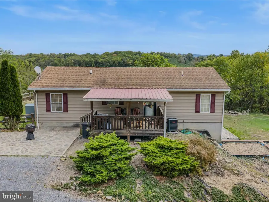 193 Idris Ln, Berkeley Springs, WV 25411 - Image #2