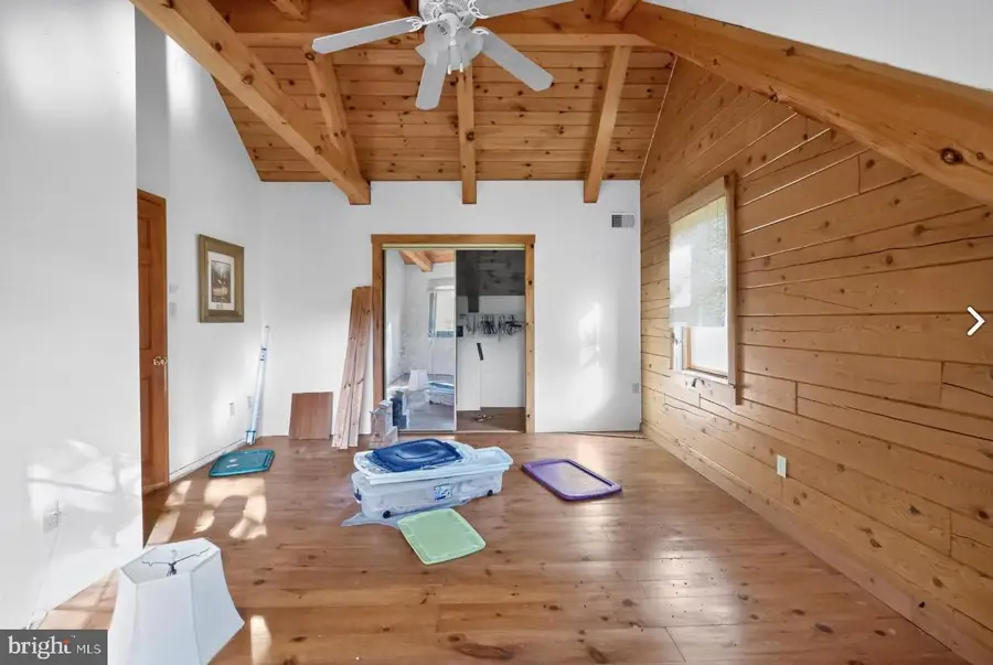 375 Moss Hill Ct, Great Cacapon, WV 25422 - Image #3