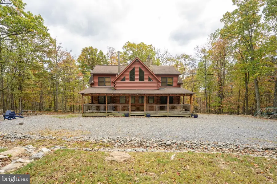 456 Parkside Ter, Berkeley Springs, WV 25411 - Image #3