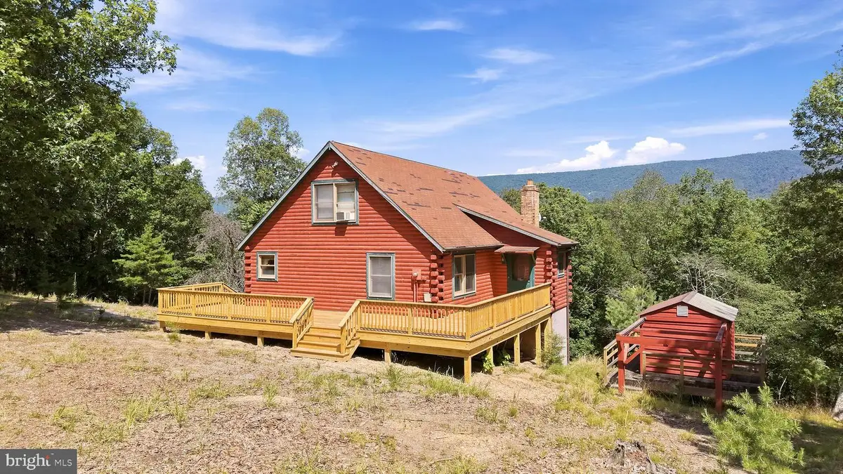 382 Sundown Trl, Great Cacapon, WV 25422 - #1