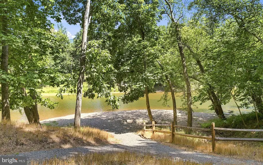 382 Sundown Trl, Great Cacapon, WV 25422 - #3