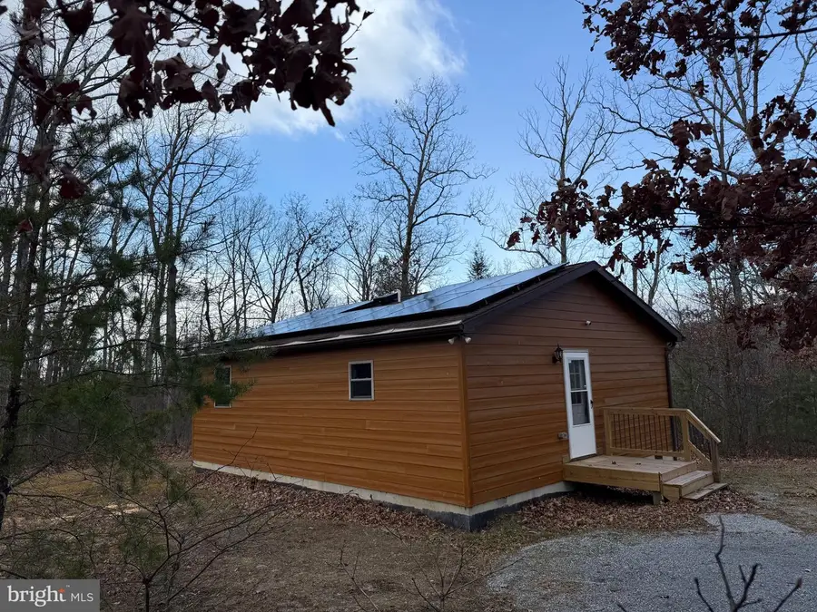 722 Oak Hill Rd, Berkeley Springs, WV 25411 - Image #3