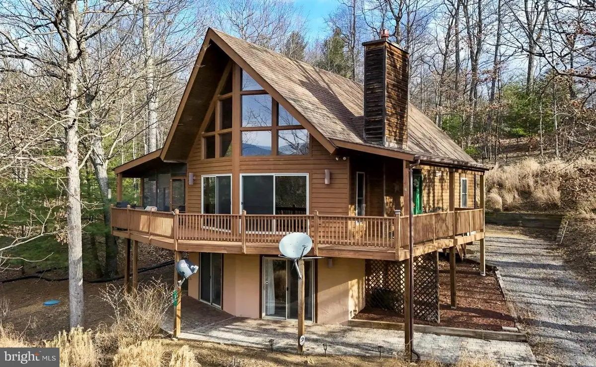 80 Purple Finch Ln, Berkeley Springs, WV 25411 - Image #1