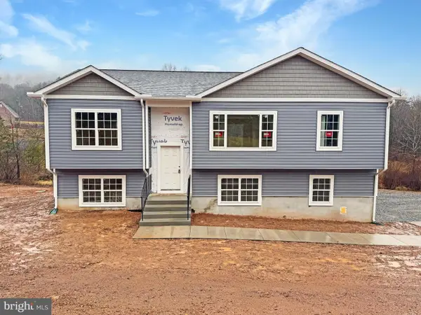 105 Victory Ln., HEDGESVILLE, WV 25427