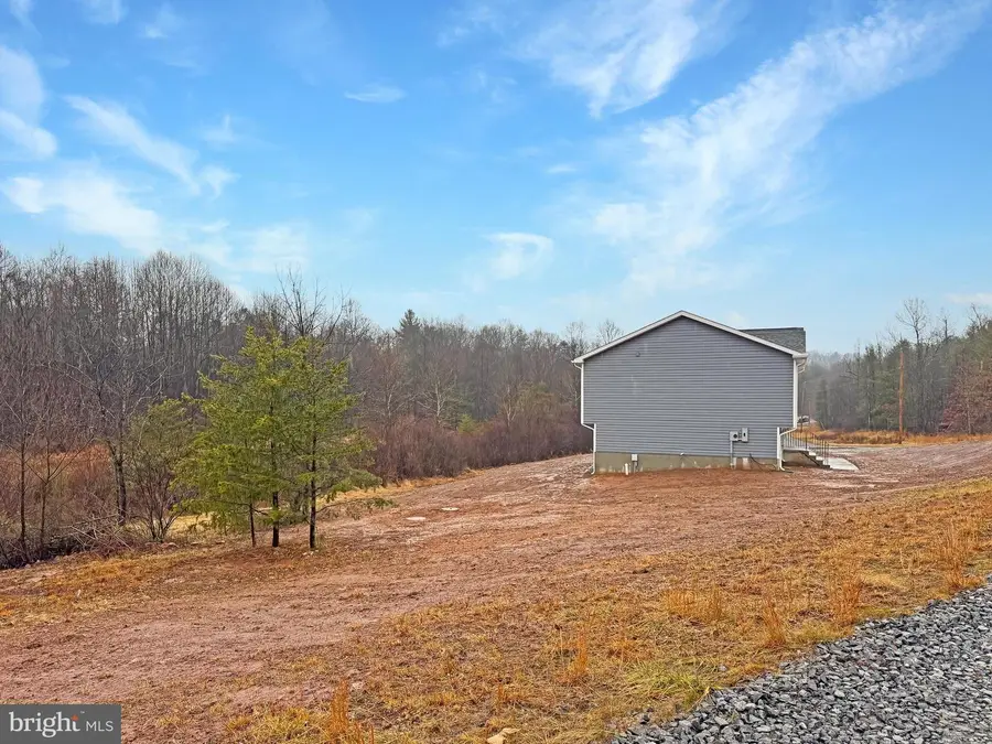 105 Victory Ln., Hedgesville, WV 25427 - Image #3