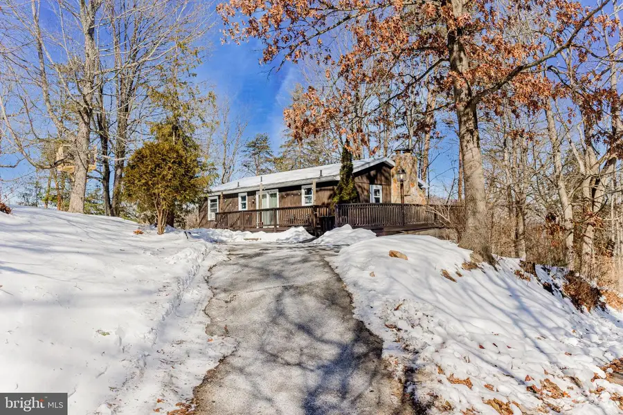 110 Tower Cir, Berkeley Springs, WV 25411 - #2