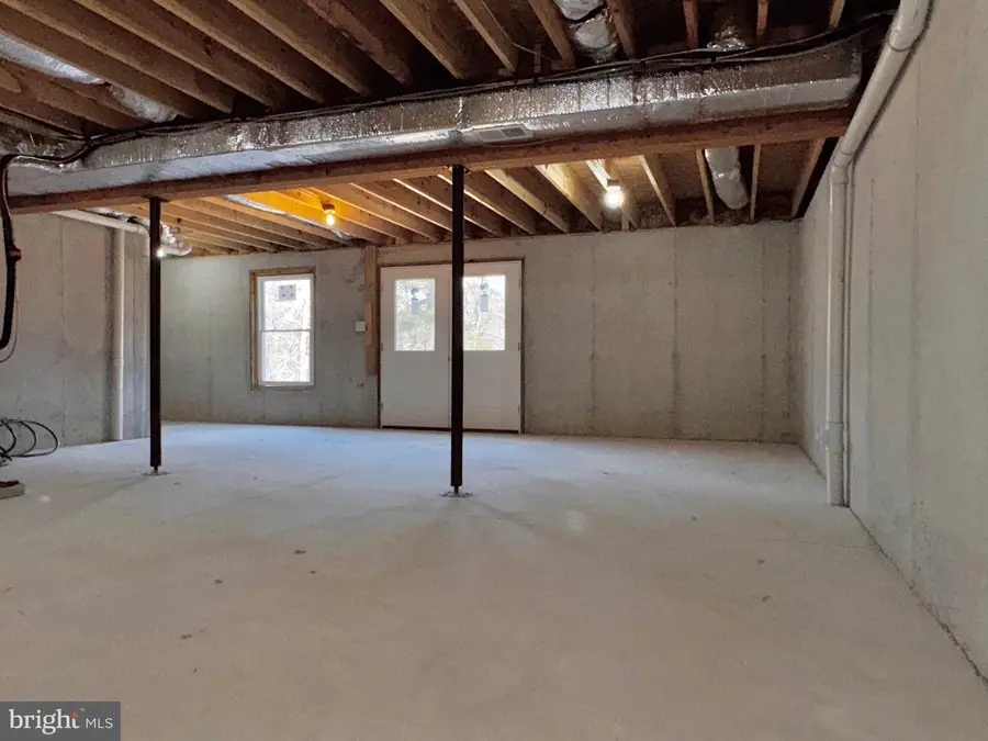 4307 Pious Ridge, Berkeley Springs, WV 25411 - #2